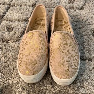 Keds Women’s platform slides size 8.5